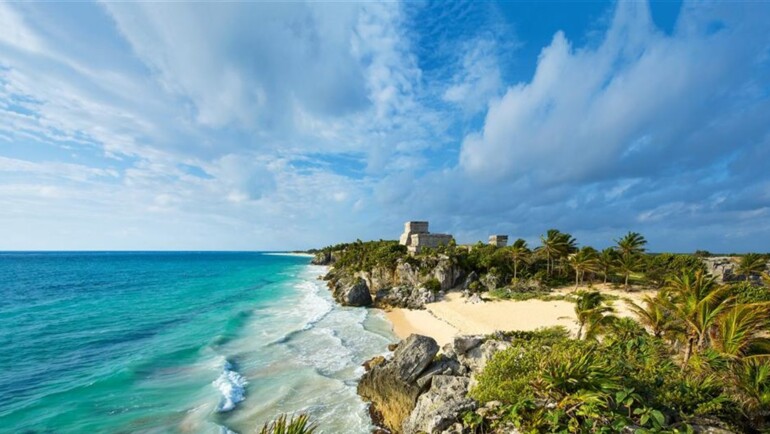 Inicia construcción del club de playa Santuario Tótem