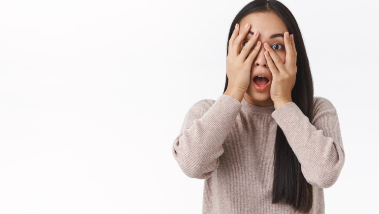 ¿Te entró una basurita en los ojos?&nbsp;