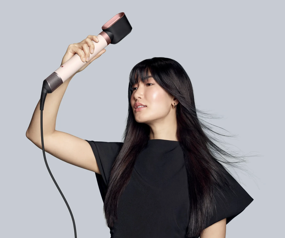 Dyson potencializa la belleza con el nuevo Airwrap Co-anda 2x™, el siguiente nivel de multiestilizador y secadora de cabello